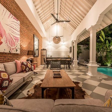 Central 3 Bedroom Villa Close To Seminyak Beach Екстериор снимка